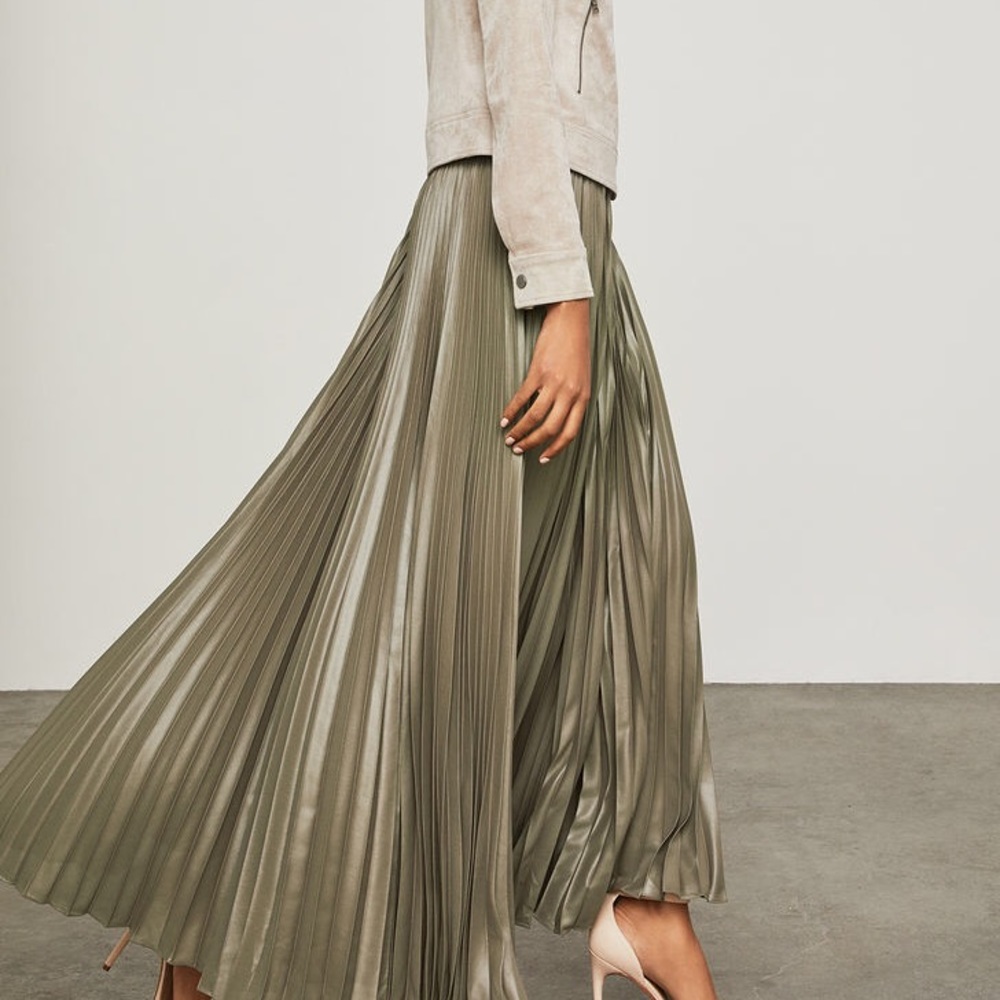 BCBG pleated maxi skirt.